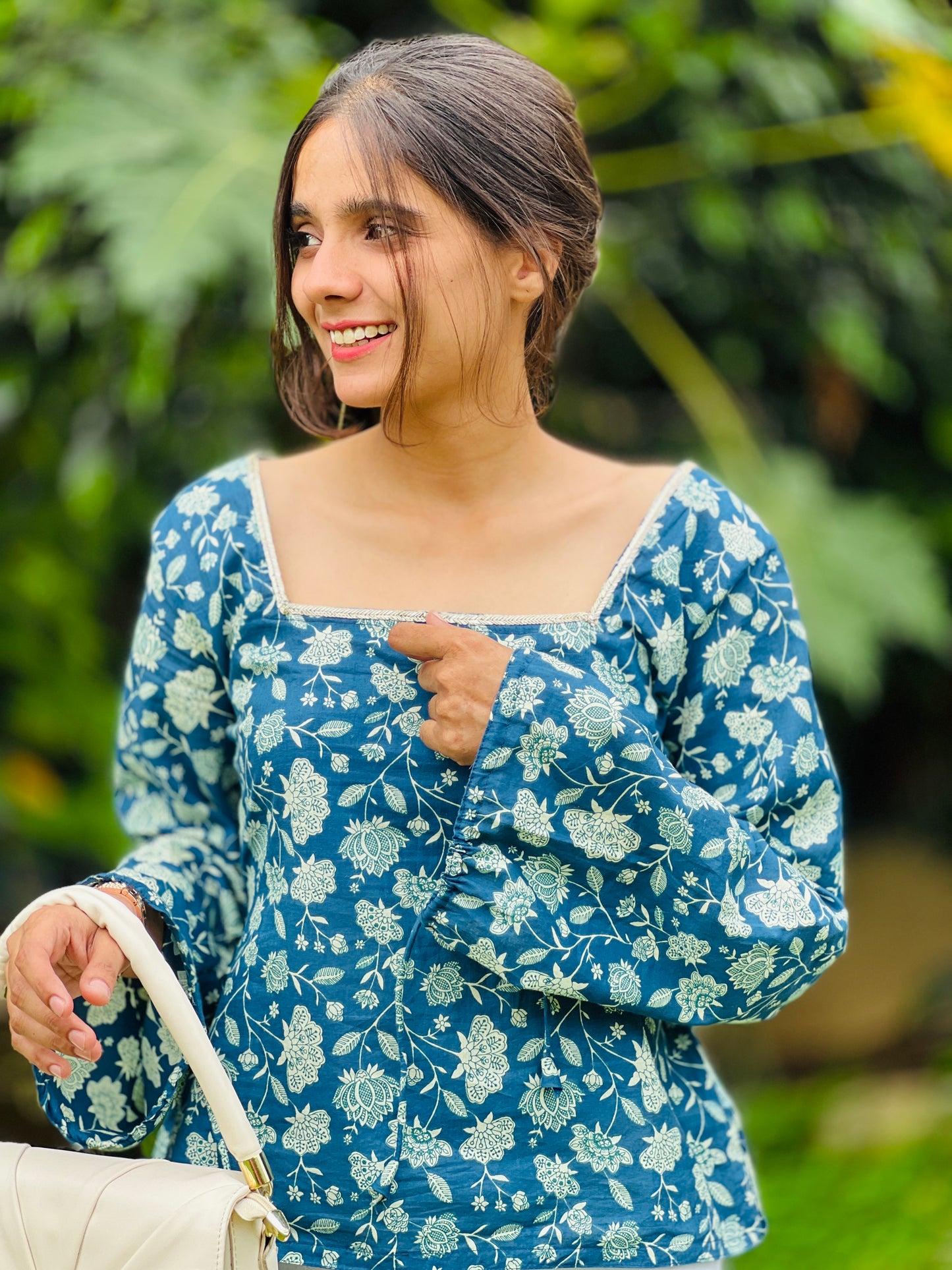 FLORAL SHORT KURTI