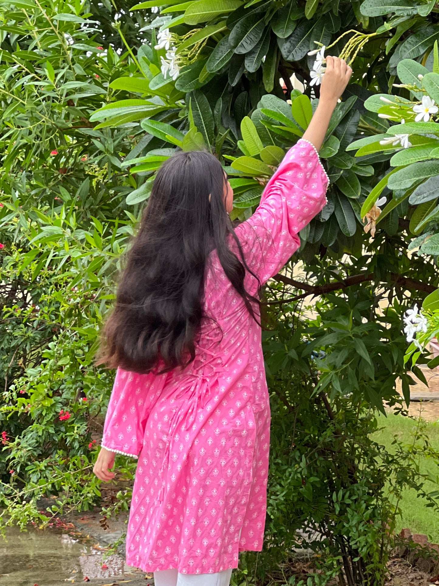 Baby Pink Pakisthani Touch Kurti