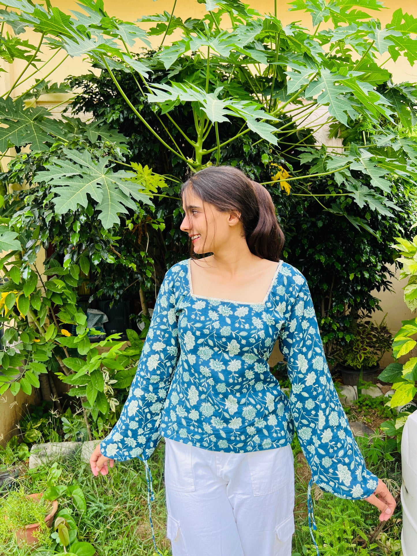 FLORAL SHORT KURTI